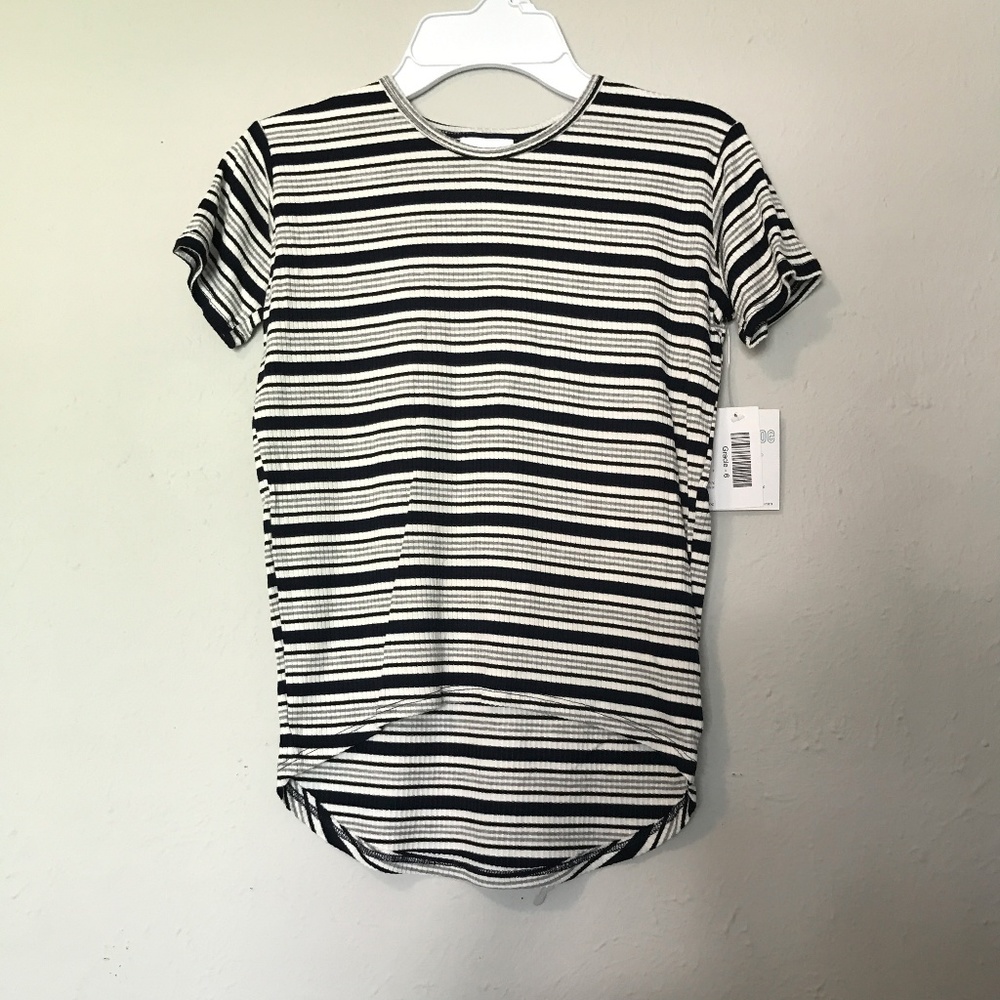 LuLaRoe Black & White Stripe Kids Gracie Shirt, 6